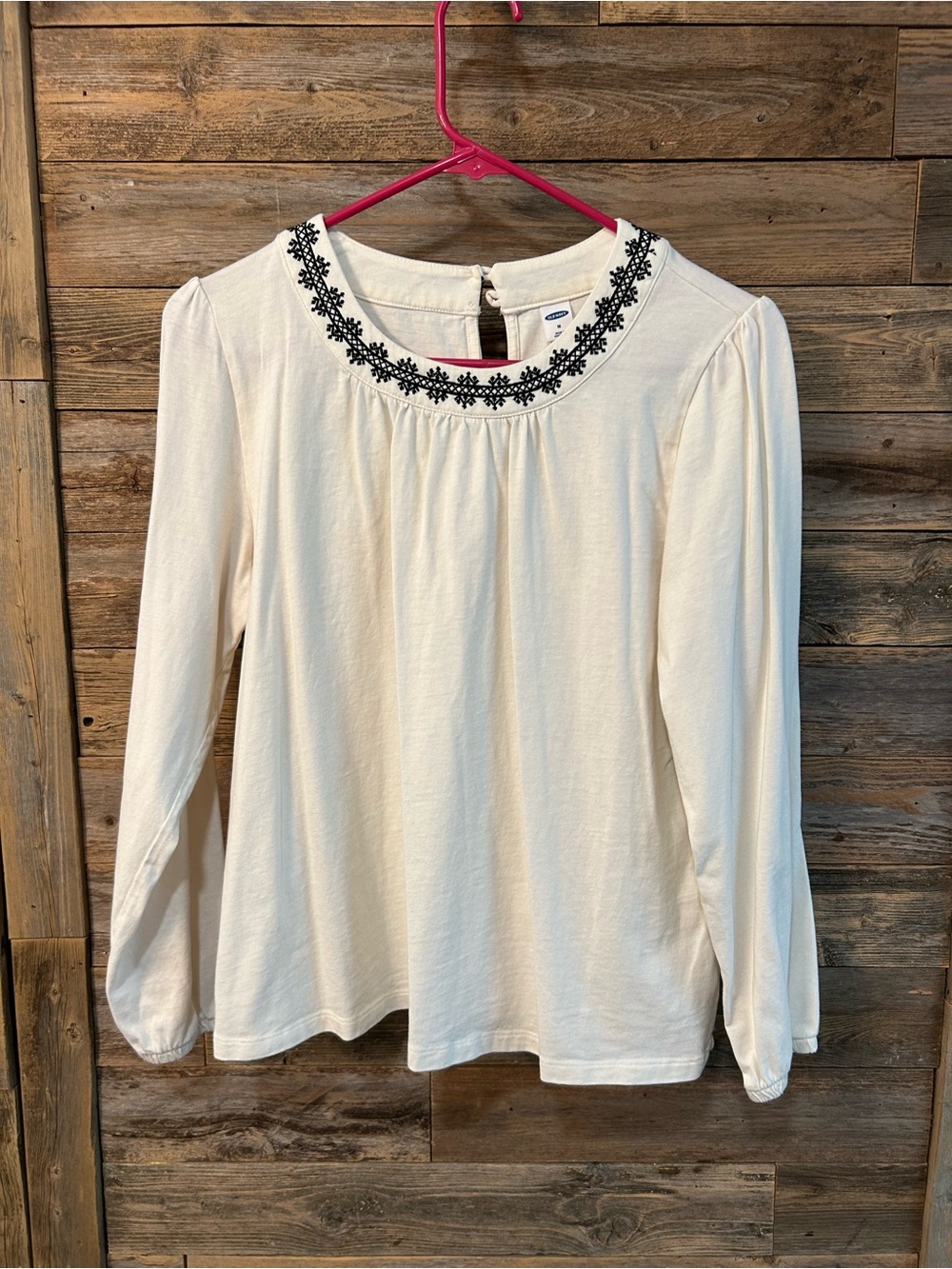 Old Navy Women’s Cream Long-Sleeve Top with Black Embroidered Neckline - size M